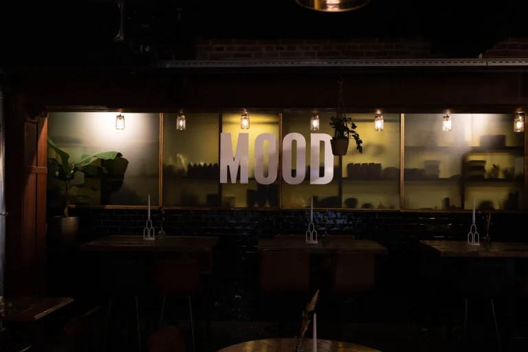 Wine and Foodbar MOOD